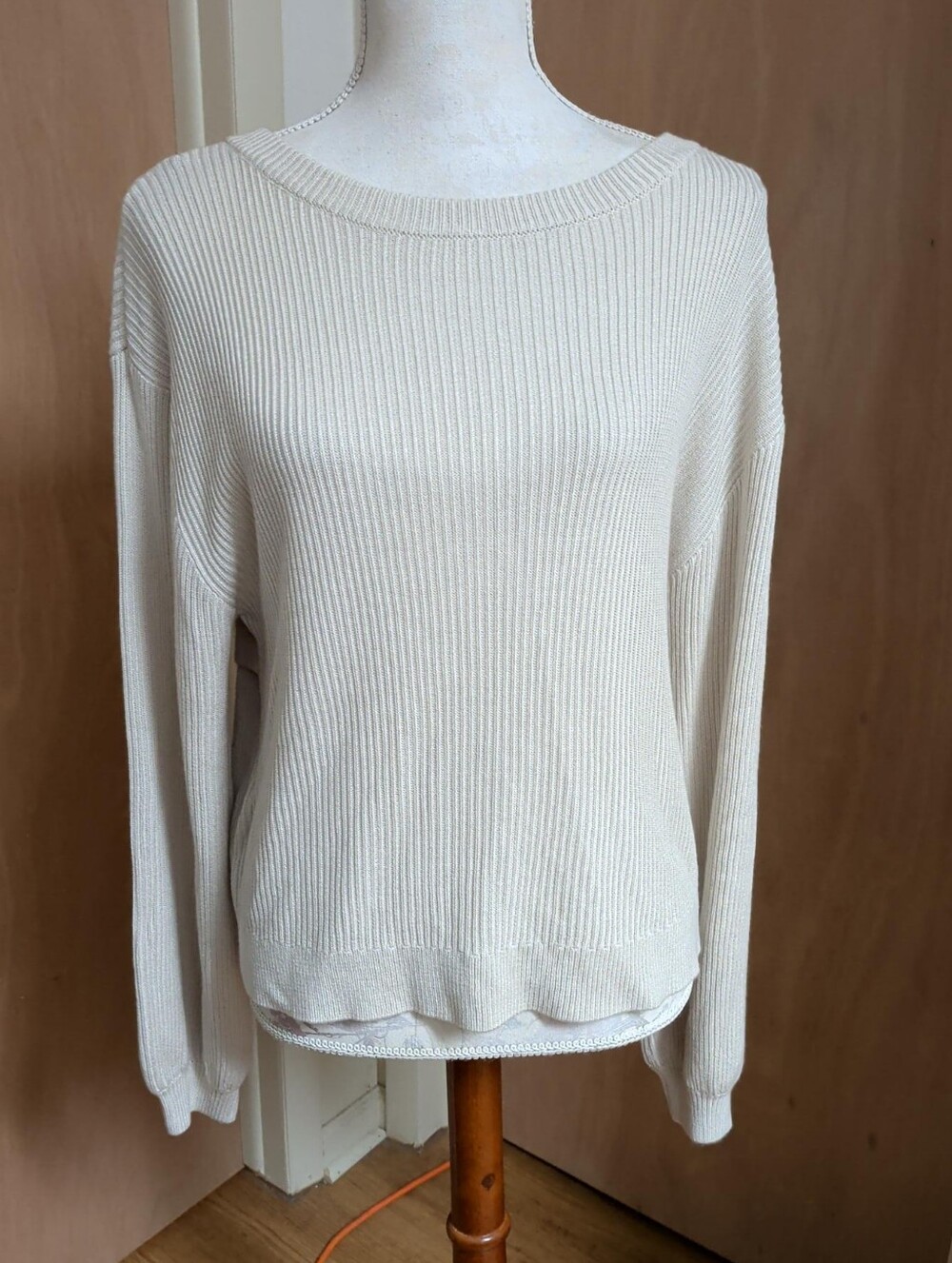 Lululemon Ivory Ribbed Crossover Back Sweater Size 8 Cashmere Blend